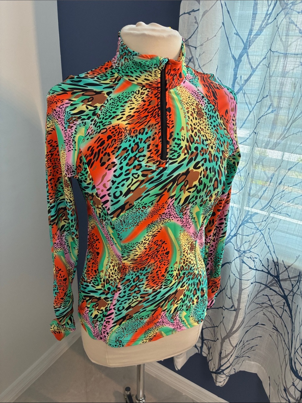 TZU TZU Multicolor Zip-Front Long Sleeve Top